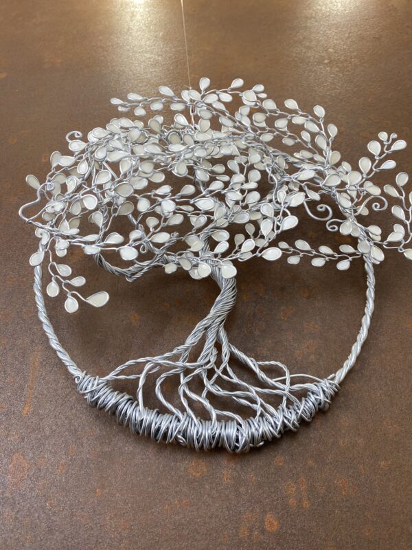 Arbre de vie en relief blanc fait main tarn